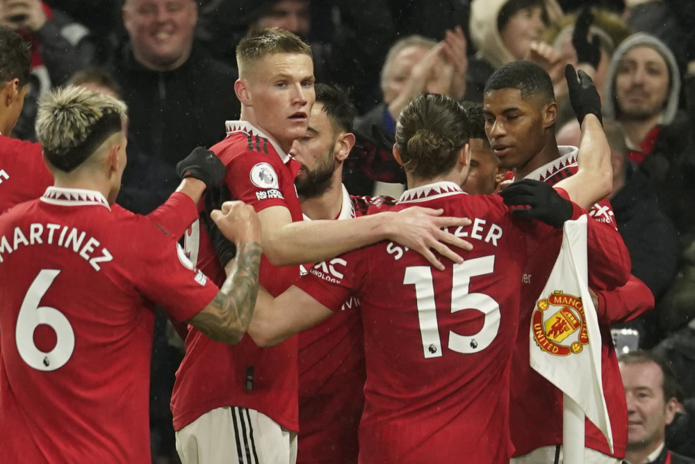 跟队记者：要让米兰考虑卖赖因德斯，得有高得离谱的报价才行.